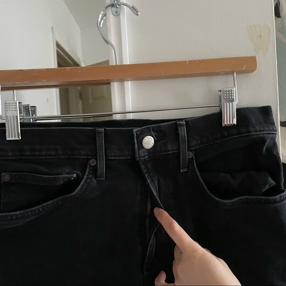 Denim Forum Black Arlo Shorts - Picture 9 of 10